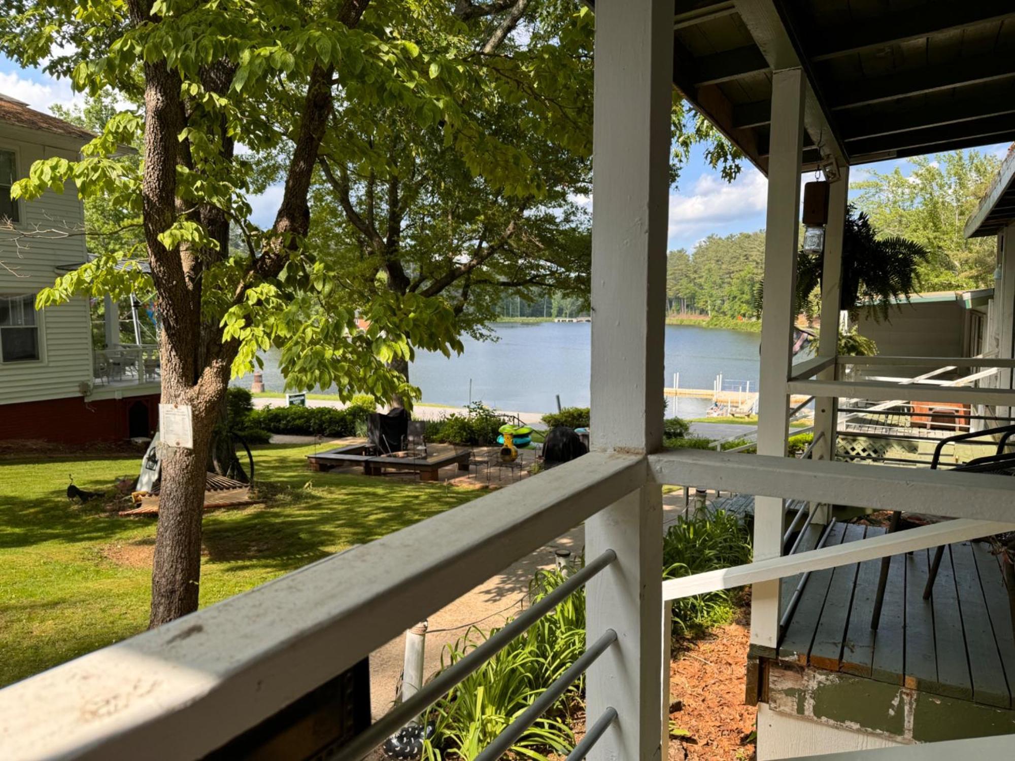 Mountain Lake Cottages Хендерсонвилл Экстерьер фото